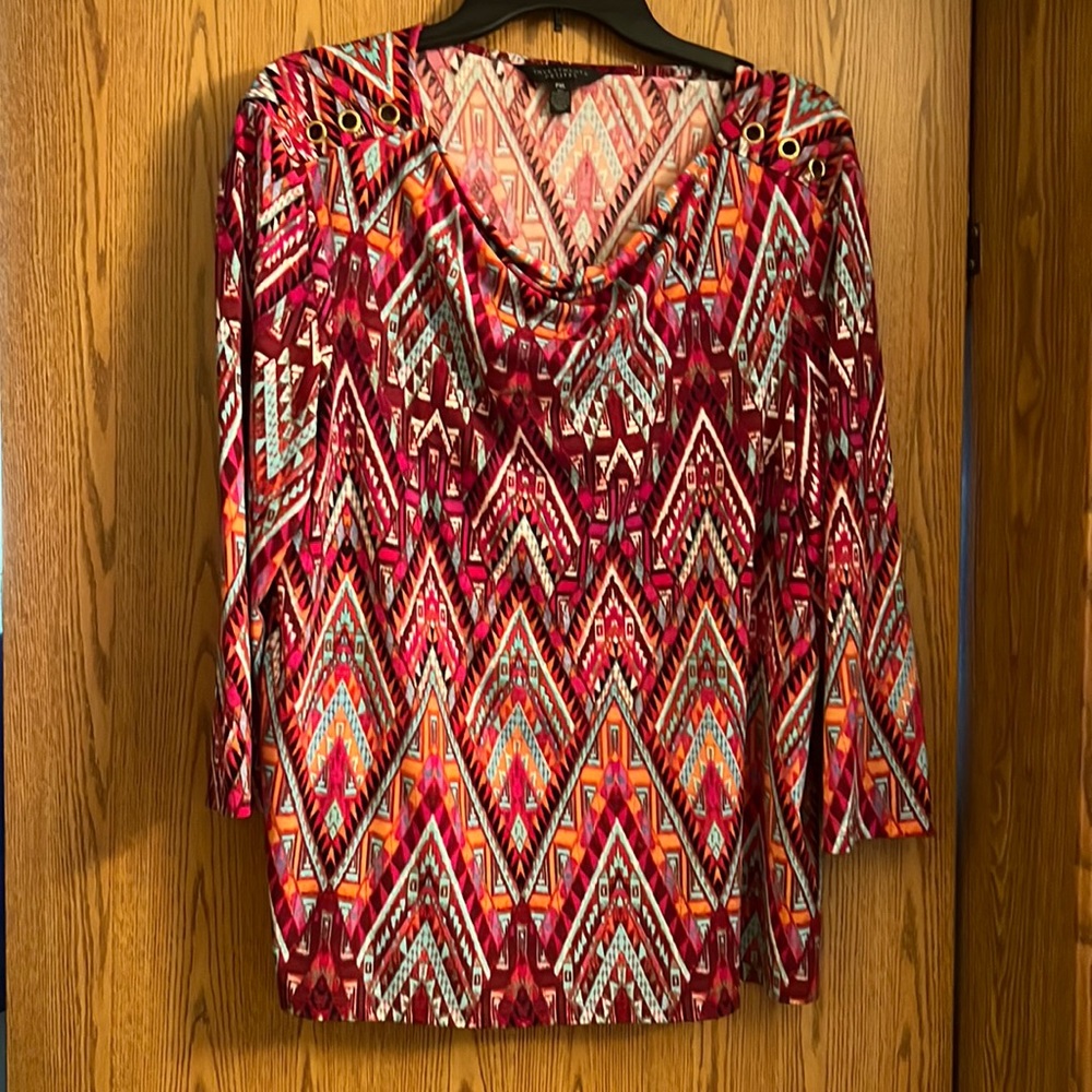 Investments Petites Size: PXL Used in good condition blouse
